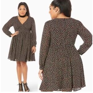 Torrid Deep V-Neck Georgette Floral Skater Dress Womens Sz 24 Flowy Long Sleeve